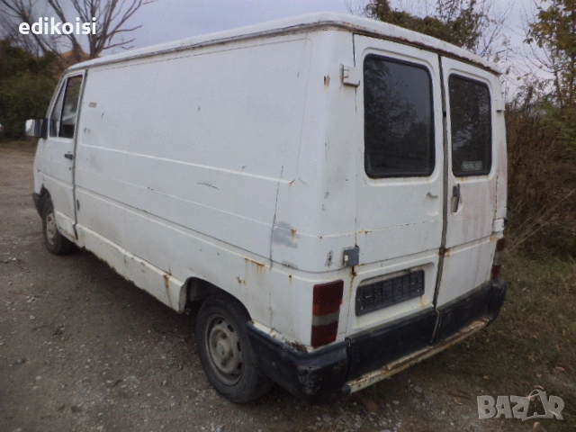 Рено Трафик 2.5д на части, снимка 3 - Бусове и автобуси - 53208232