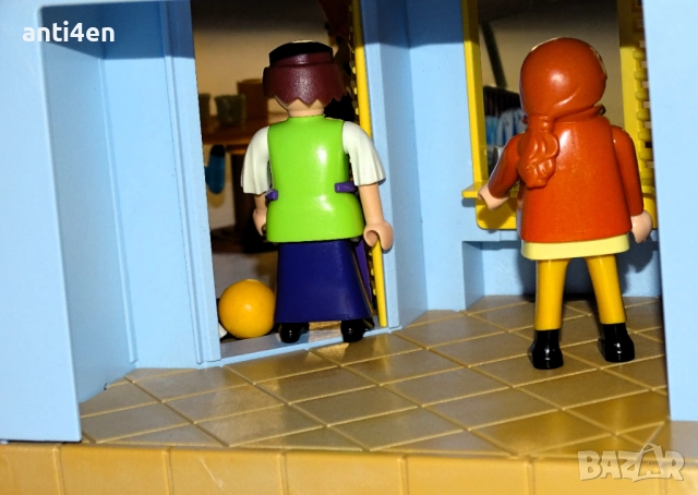 Playmobil детска площадка + къмпинг и фигурки – голям комплект, снимка 16 - Конструктори - 52829915