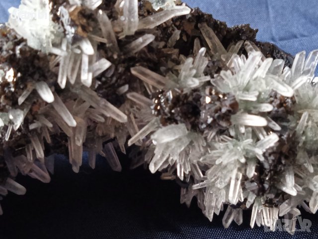 №30,Кварц,Кварцова друза ,BGminerals,, снимка 4 - Декорация за дома - 42655189
