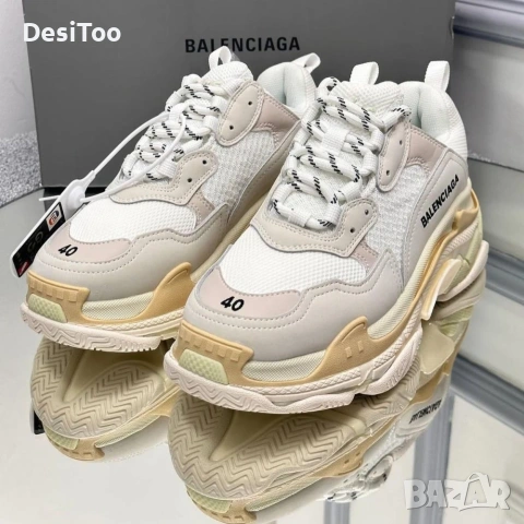 Balenciaga Triple S "White/Vanilla" , снимка 2 - Маратонки - 54348690