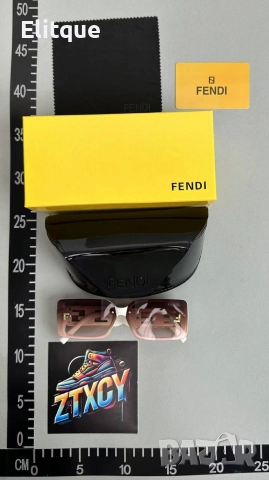 очила с черен обикновен калъф и Ув защита fendi 