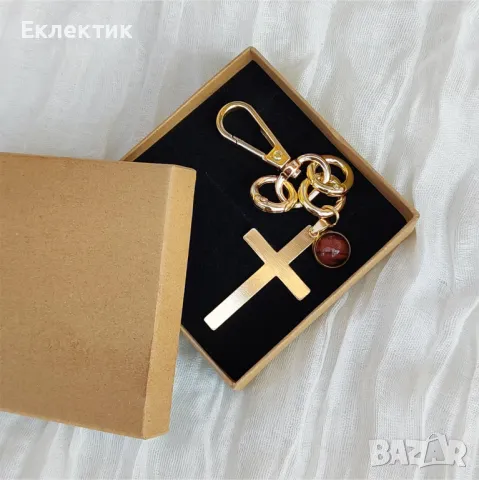 Ключодържатели с кръст; висулки за автомбилно огледало, чанта, раница, телефон, цип и др., снимка 6 - Други - 48034207