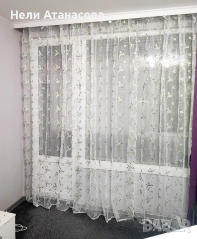 Пердета със зелена бродерия-3 броя