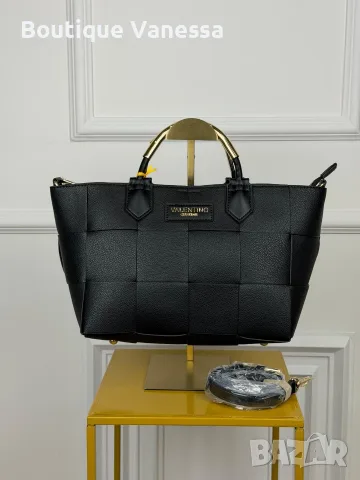 Дамска чанта в черно Valentino creations , снимка 2 - Чанти - 55730285