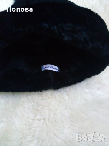Маркова  италианска шапка/ лисица и вълна 50%, снимка 2 - Шапки - 31535201