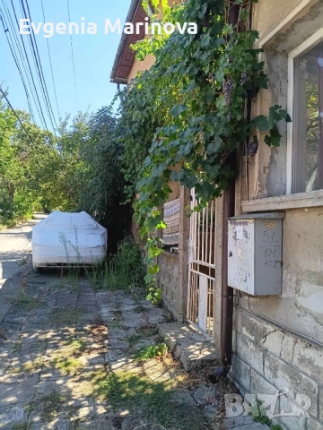 Продавам двуетажна къща, снимка 9 - Къщи - 51695872