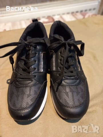 Дамски обувки , снимка 1 - Дамски ежедневни обувки - 38845876