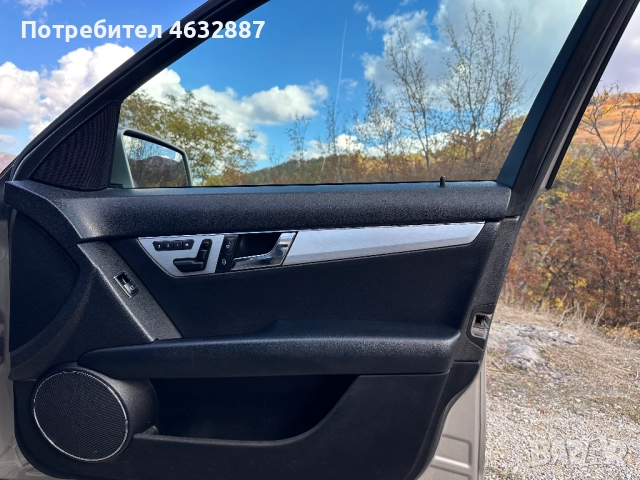 Mercedes C320 CDI 224 к.с. Avantgarde – отлично състояние, обслужен, без забележки, снимка 13 - Автомобили и джипове - 52179976