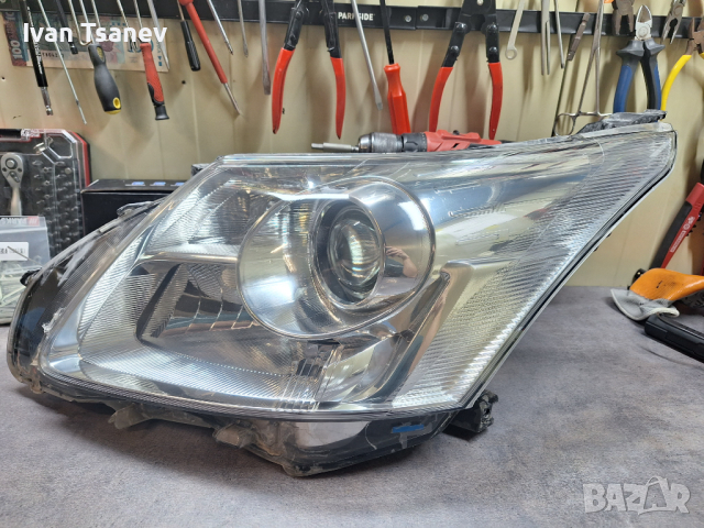 фарове тойота авенсис 2009 - 2012, снимка 3 - Части - 44558728