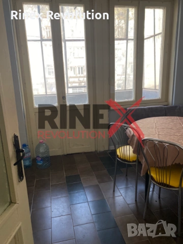 Тристаен апартамент под наем в Центъра