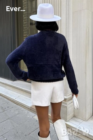 Елегантен пуловер с подвижна брошка и камъни в син цвят, снимка 5 - Блузи с дълъг ръкав и пуловери - 52333176