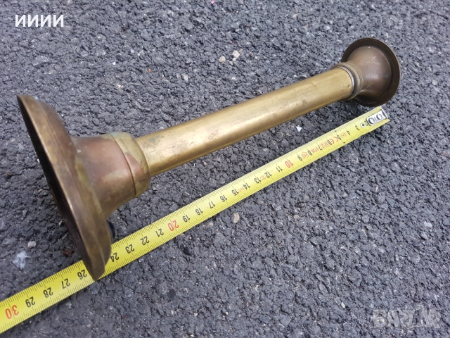 Бронзов свещник , снимка 2 - Антикварни и старинни предмети - 52538900