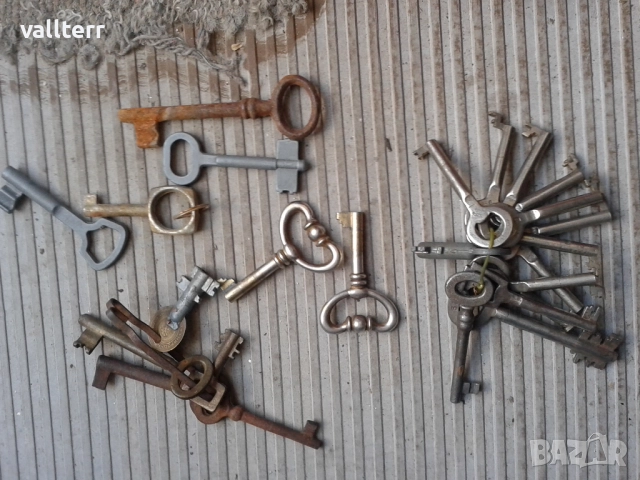 СД и колонки,масажори.пръскачки.апарат кръвно,жилет ретро-и други, снимка 9 - Други стоки за дома - 52177488