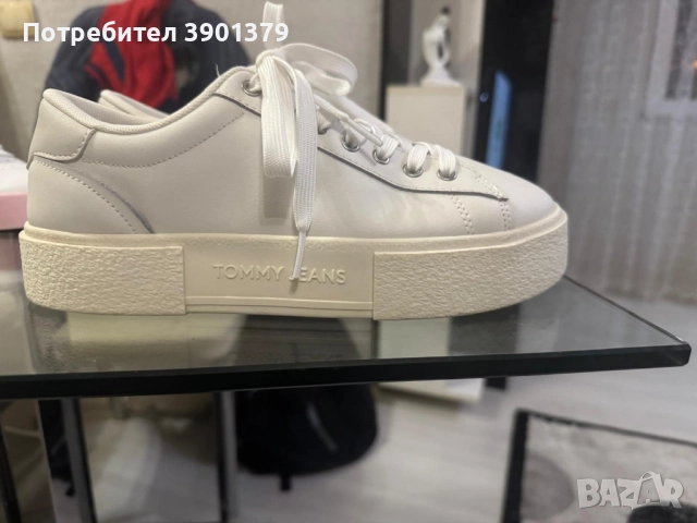 Продавам Дамски Маратонки Tommy's Jeans, снимка 2 - Маратонки - 52542219
