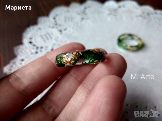 Пръстен от бижутерска смола, мъх и златен лист Бижута Ръчна Изработка , снимка 12 - Пръстени - 29073331