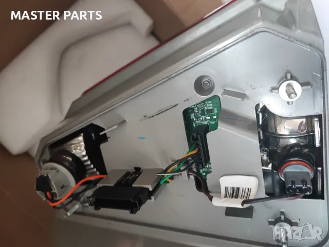 ОРИГИНАЛЕН десен стоп втора употреба свален от Mercedes GL X164, снимка 5 - Части - 48592949