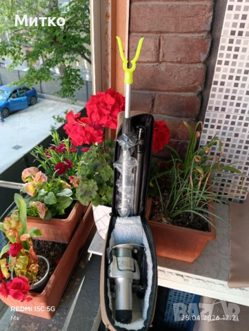 Продавам въдица  донесена от Канада, комплект с макари.