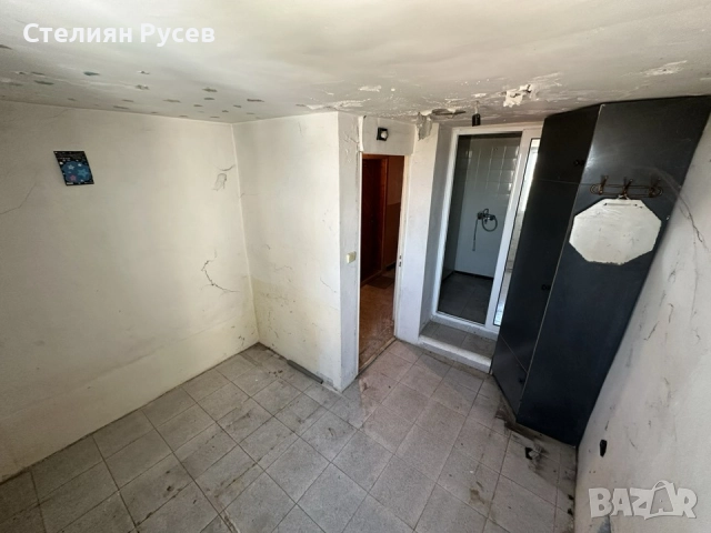 ПОД НАЕМ таванско помещение / таванска стая / ателие   10.5 кв.м - ЦЕНТЪР в гр. Силистра, етаж 7/7, 