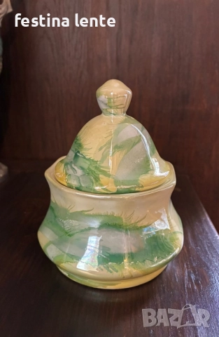 Порцеланова захарница