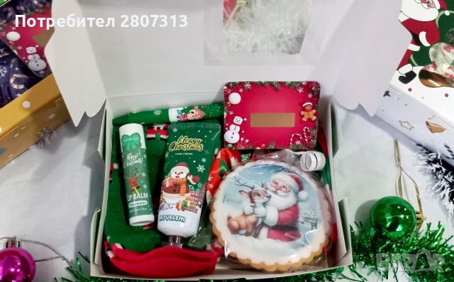 Коледен комплект козметика , снимка 2 - Комплекти и лотове - 52343144