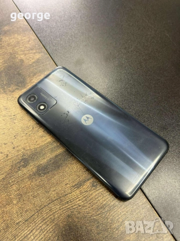 Телефон Motorola E13, снимка 6 - Motorola - 52412103