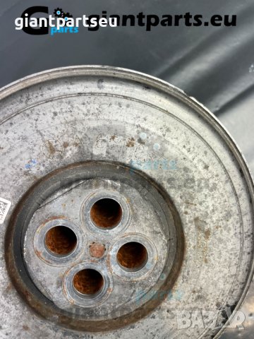 Демпферна шайба за Мерцедес Mercedes W212 , A6510351012, снимка 2 - Части - 40181178