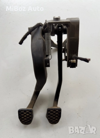 Педал съединител спирачка BMW E90 E91