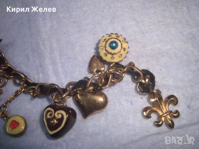 ПОЗЛАТЕНА МНОГО СТИЛНА КРАСИВА ФЕШЪН АРТ ГРИВНА с ВИСУЛКИ ЕМАЙЛ и КРИСТАЛИ 63251, снимка 4 - Гривни - 37046371