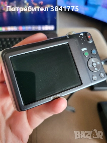 Nikon Coolpix S3500 перфектен , снимка 2 - Фотоапарати - 51484932