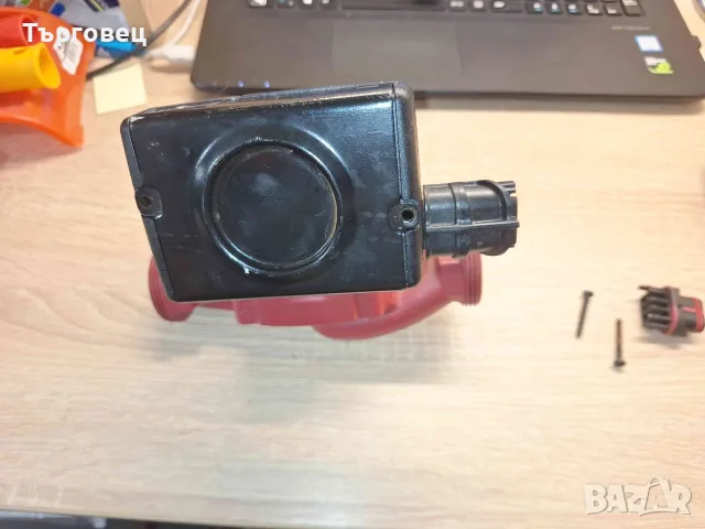  За ремонт или за части циркулационна помпа Grundfos, помпа UPS 2 25-80 180 1x230V 50Hz 9H @A, снимка 4 - Водни помпи - 56183691