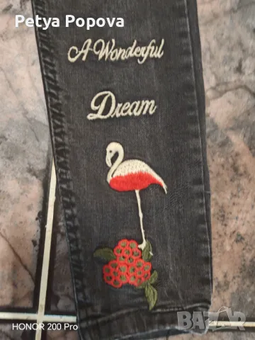 Дънки с бродерия на крачола, снимка 2 - Дънки - 50243723