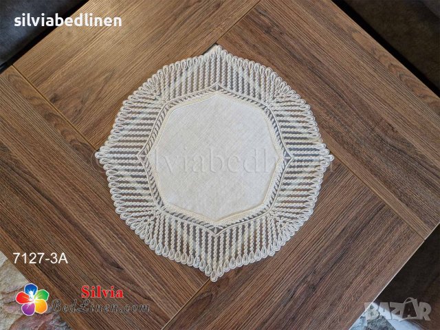 Декоративни ленени карета,тишлайфери с бродерия,декорация,украса маса, снимка 2 - Покривки за маси - 42863386