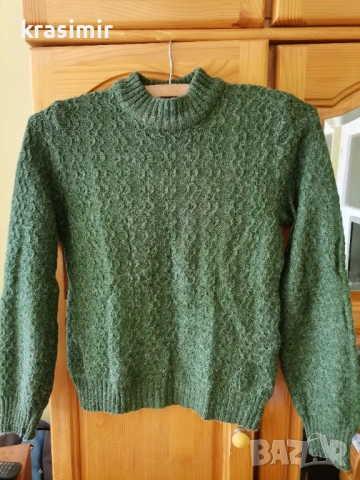 Нов детски пуловер за момиче , ръст 135 -140 см.