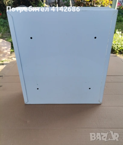 Метална аптечка за стена с ключалка, снимка 6 - Други стоки за дома - 54334711