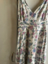 Продавам нова рокля  от памук и еластан на флорални мотиви , снимка 4