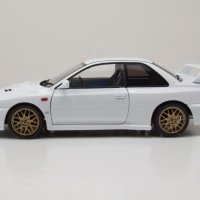 Subaru Impreza 22B 1998 - мащаб 1:18 на Solido моделът е нов в кутия, снимка 3 - Колекции - 44474303