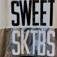 Спортен анурак SWEET SKTBS, снимка 9 - Спортни дрехи, екипи - 40007446