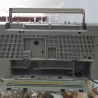 Радио касетофон Hitachi TRK 55E, снимка 6 - Радиокасетофони, транзистори - 44318798