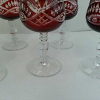 Кристални чаши за вино и кана червен кристал, снимка 4 - Антикварни и старинни предмети - 31060481