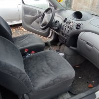 Toyota Yaris 1.0- 68к.с.  2002г на части, снимка 12 - Автомобили и джипове - 39251401