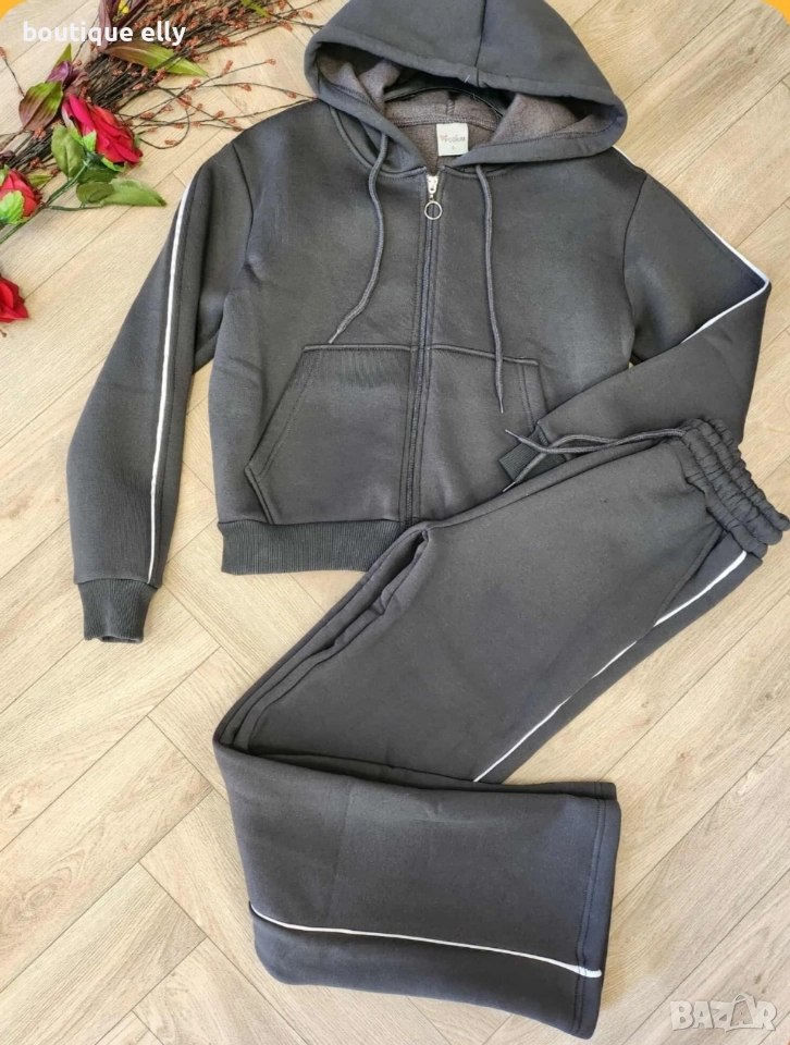 ватиран дамски екип, снимка 1