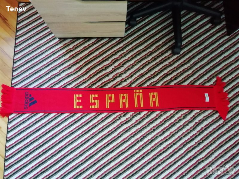 Оригинален Адидас шал на Испания Spain Adidas, снимка 1