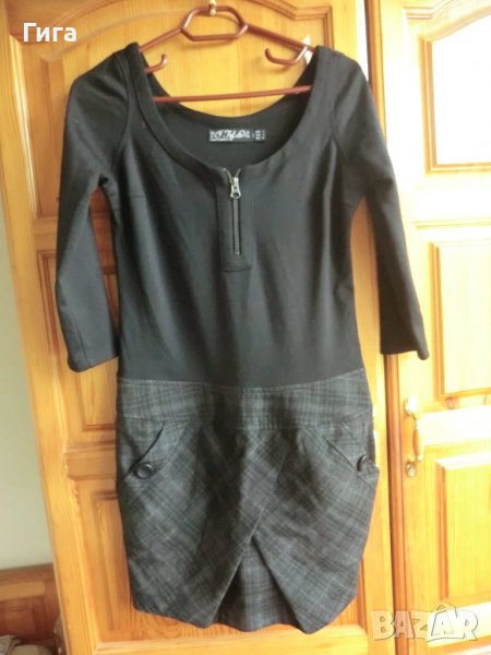 черна рокля с карирана пола, снимка 1