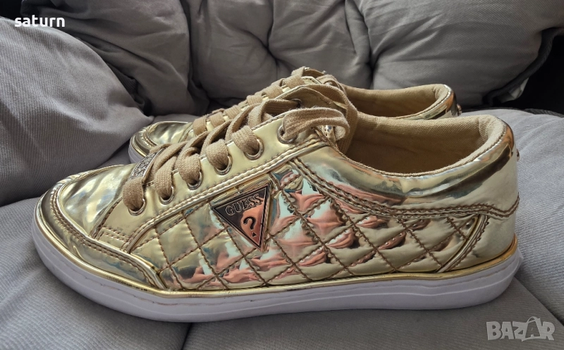 кецове Guess златен лак 37 и 1/2ра, снимка 1
