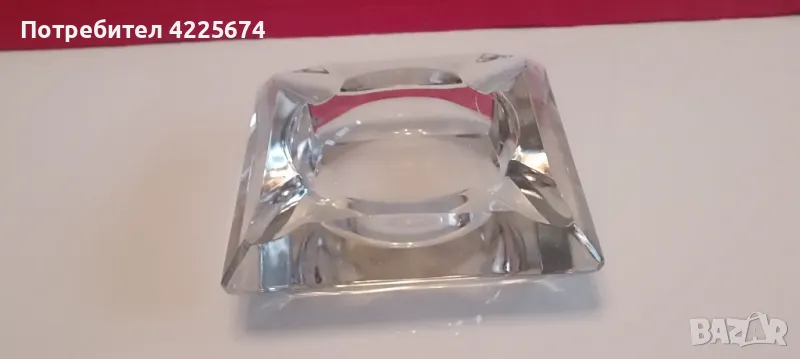 Продавам стъклен пепелник, снимка 1