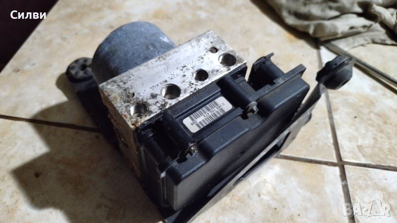 ABS модул АБС помпа 8200-038-695 Bosch 0-265-231-300 за Рено Меган 2 Сценик от Renault Megane II Sce, снимка 1