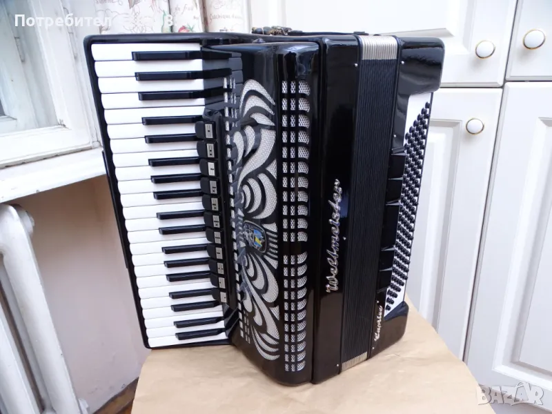 Акордеон Велтмайстер Каприче 120 баса НОВ, снимка 1