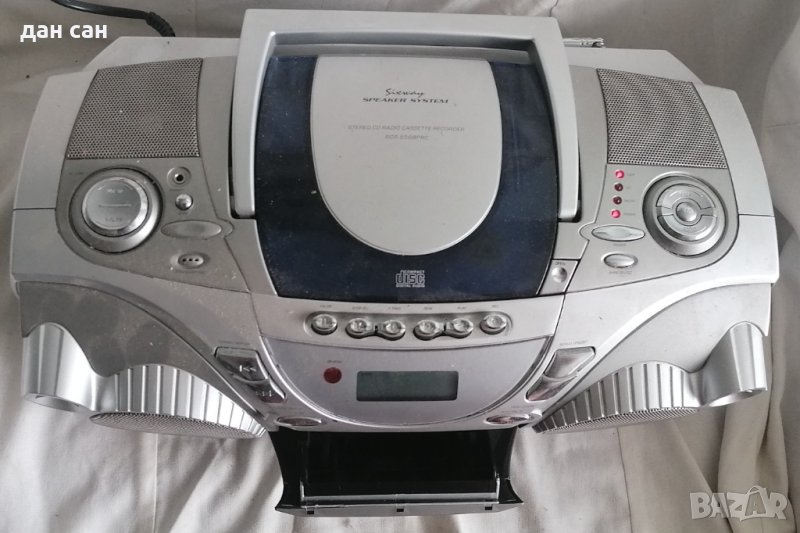 Roadstar радиокасетофон cd player six way Swiss, снимка 1