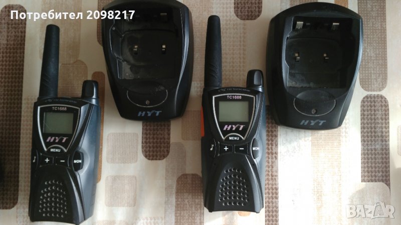 комплект 2 радиостанции  HYT 1688, снимка 1