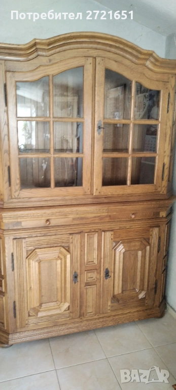 Шкаф витрина от две части, снимка 1